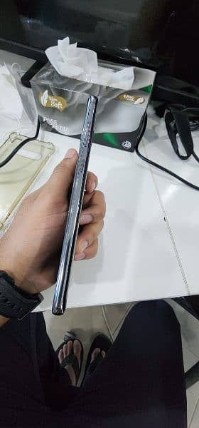 samsung S10 plus 4