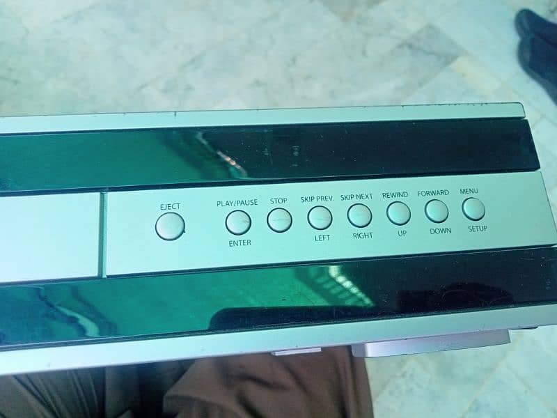 CD DVD player 1