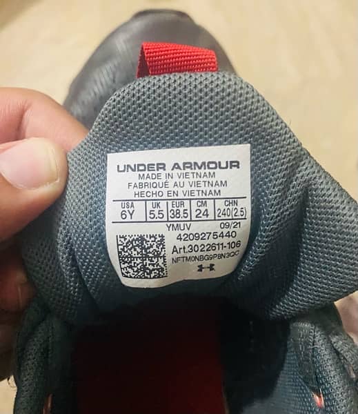 Under Armour kids shoes (100% original vietnam) 4