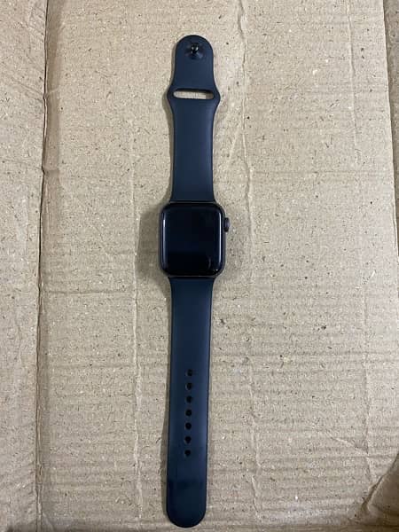 Apple watch series 4 40mm new just like new for sale 2