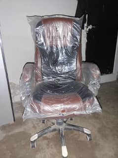 new executive revolving chair all ok