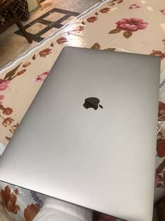 MacBook