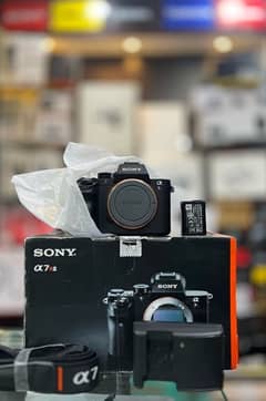 Sony A7RII Body only (Imported unit) Complete Box