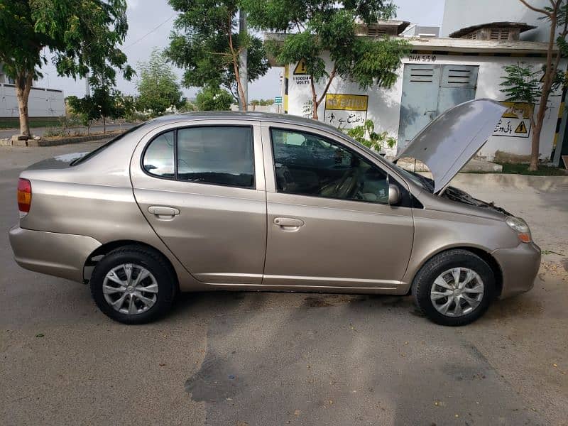 Toyota Platz 2004 5