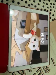 ipad pro 2017 12.9 inch 2nd gen 64gb 8/10 condition