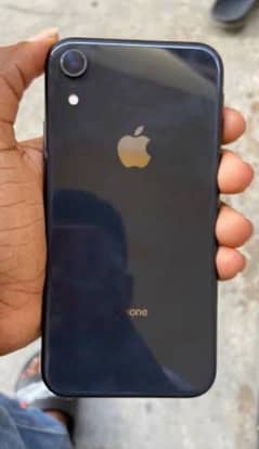 IPhone XR 64 Gb Factory Unlocked With Cover & Charger