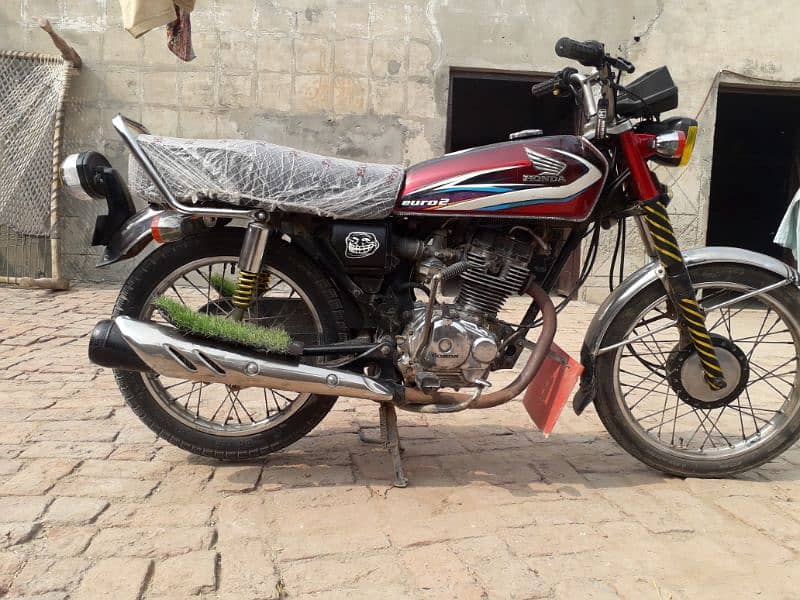 14 model Honda for urgent sale. price Final he. 5