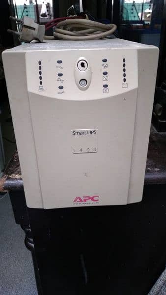 Apc smart ups 1400 in good condition. all ok in running position 0