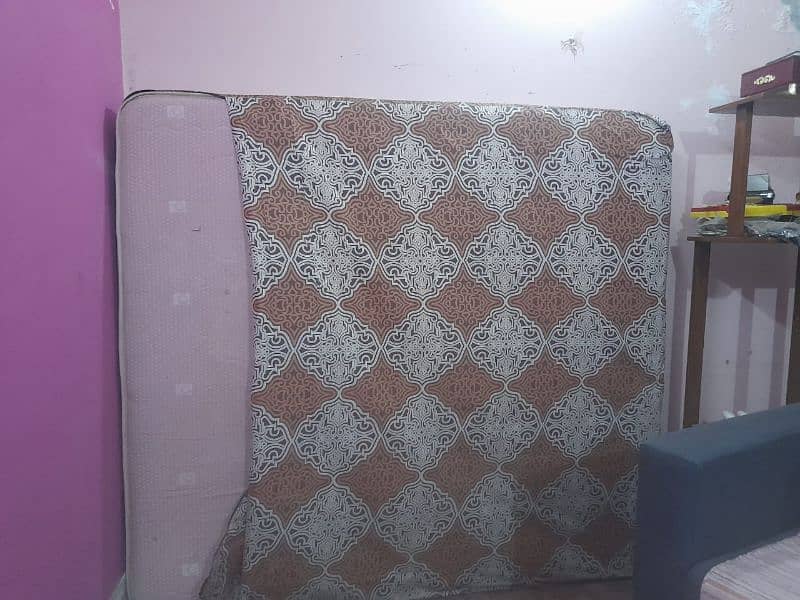 molty spring mattress excellent condition 2