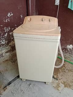 used Dawlance washing machine