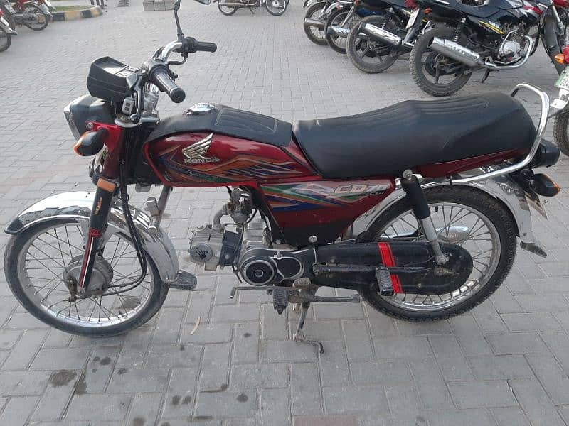 Honda CD 70.2020 3