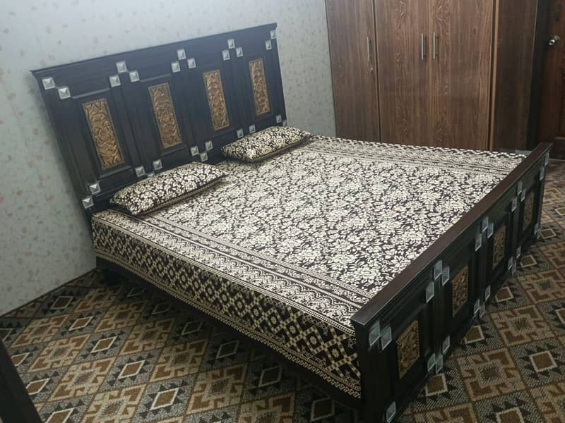 Double Bed King Size with 6 inch mattress 2