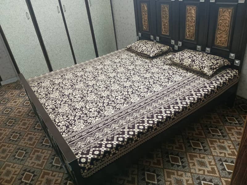 Double Bed King Size with 6 inch mattress 4