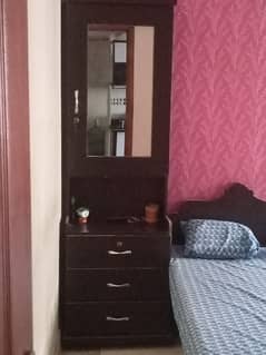 dressing table barely used