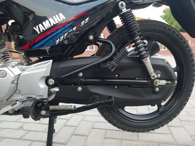 Ybr 125G 13