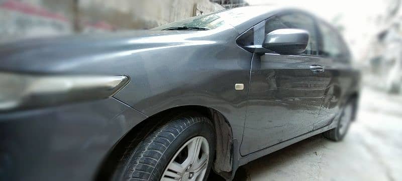 Honda City IVTEC 2011 in Genuine Condition 2