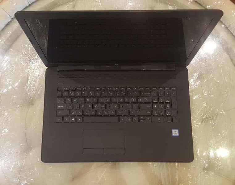 HP Notebook 17 core i5 7th generation 1