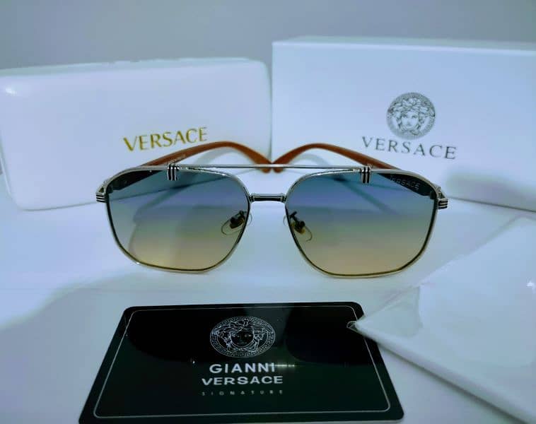 Mercedes Montblanc Versace Tom ford Ray Ban Gucci D&G Armani Rayban 8