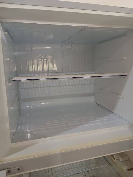 Dawlance Refrigerator For Urgent Sale 2