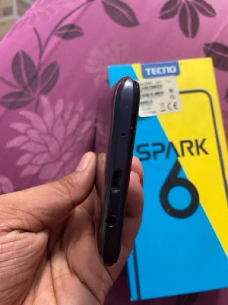 Tecno spark 6 4