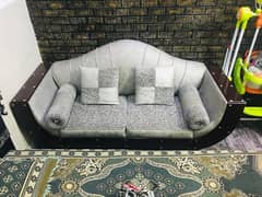 2 Seater Sofa 10/10 condition