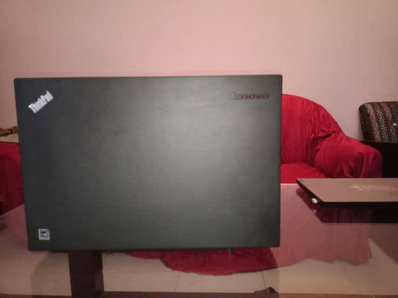 Lenovo Thinkpad w550s 8