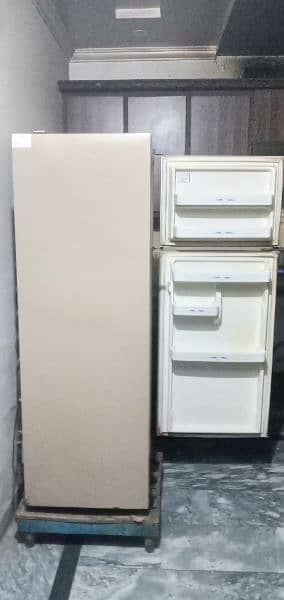 haier fridge medium size 3