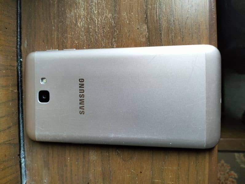 Samsung galaxy On 5 Special edition 1