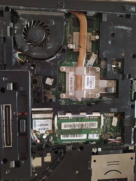 HP ProBook 6570b (Mobo is Dead) 3