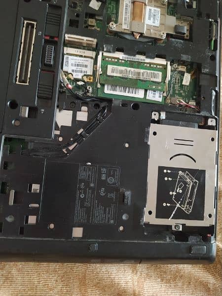 HP ProBook 6570b (Mobo is Dead) 4