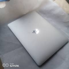 MacBook