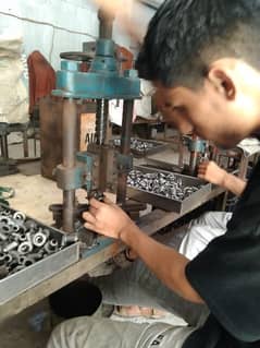 Auto parts Sheet Metal Work power press or hand press worker
