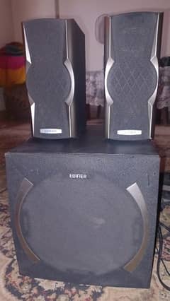 Edifier speakers with sub woofer