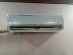 Gree 1.5 ton inverter heat and cool