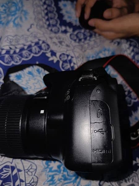 DSLR Camera Cannon 0