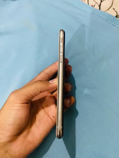 IPHONE X /PTA APPROVED /64GB jis bhai na lena  wo pucha bas 0