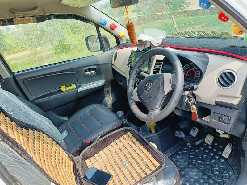 Suzuki Wagon R 2022 14