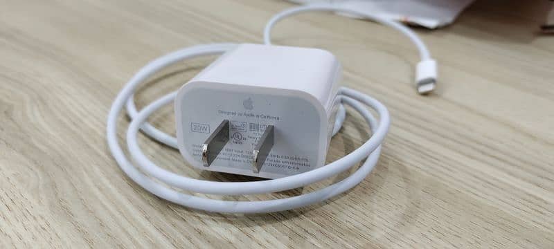 iphone 14 pro max 20w charger with cable 100% original 3