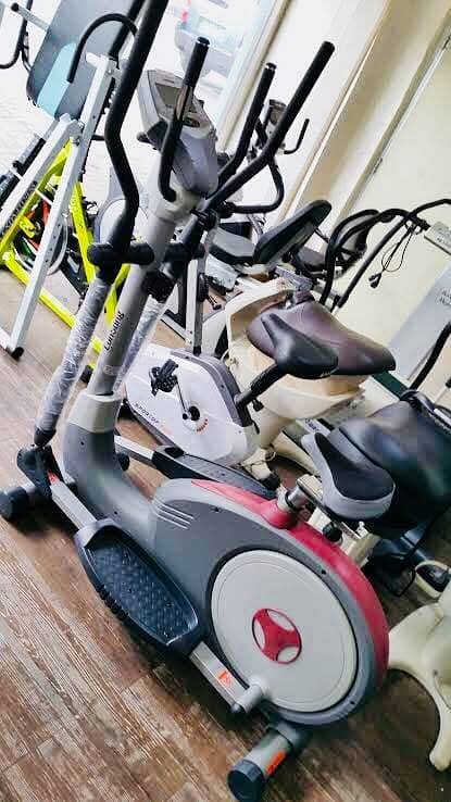 Used Treadmill Exercise Cycle And Gym Machine 3