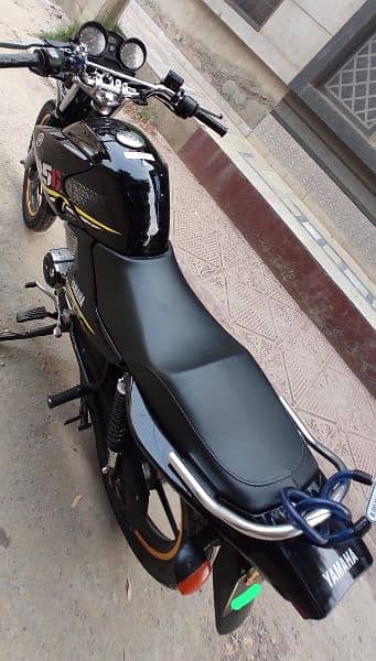 Yamaha ybr G 2022 5