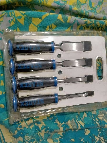 STAREX 4pcs Wood chisel set. 2