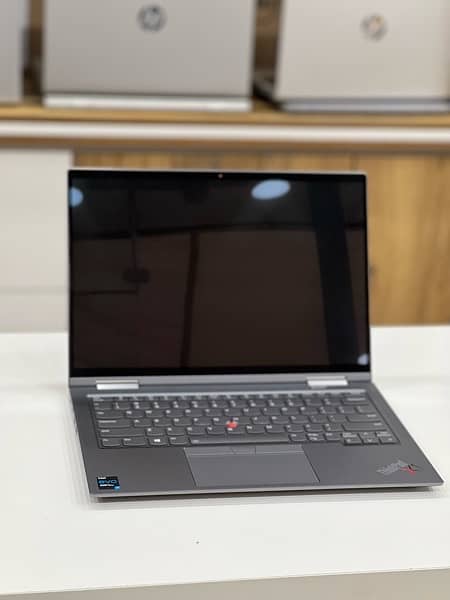 Lenovo X1 Yoga 10Gen i5 16Gb Ram 256Gb ssd intel UHD 3