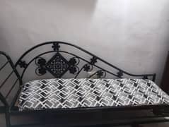 Iron rod sethi also with the mattress