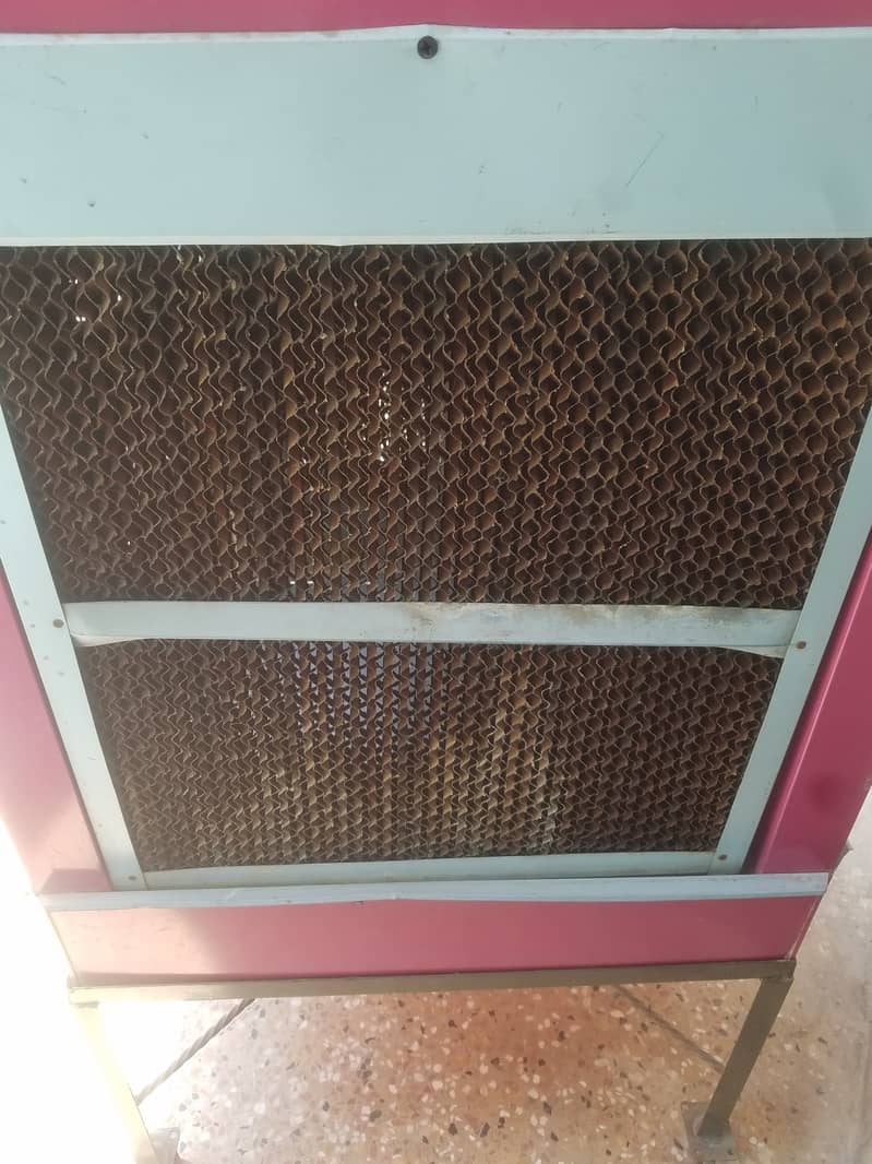 12 Volts Air Cooler with stand in almost new condition. O3244833221 3