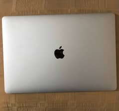 MacBook Pro 2017 i7 16 GB 512 SSD Touch ID Touch Bar version
