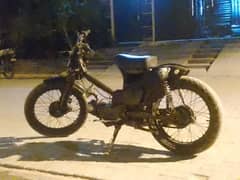 Cafe Racer! CB 100 Engine! Honda Cub! Honda 50!