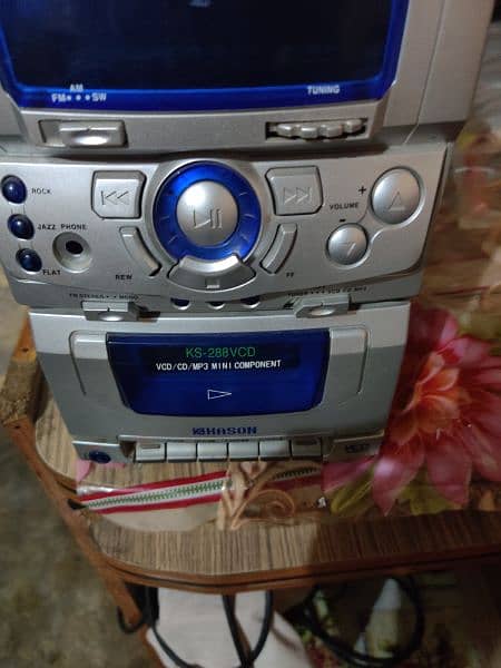 speakers dvd vcr radio computer and mobile connecting all ok 10by10 4