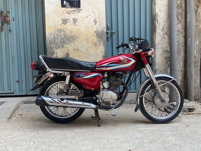 Honda CG125 Red 14B Dec 0