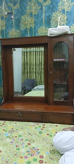 dressing table