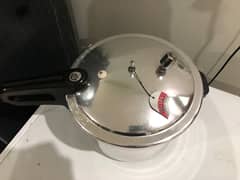 New Pressure Cooker 12 litre For Sale